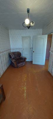 Продам трехкомнатную (3-комн.) квартиру, Варвары Петровой ул, 8А, Понтонный п