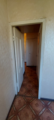 Продам трехкомнатную (3-комн.) квартиру, Варвары Петровой ул, 8А, Понтонный п