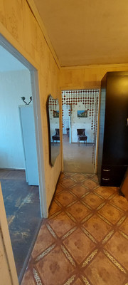 Продам трехкомнатную (3-комн.) квартиру, Варвары Петровой ул, 8А, Понтонный п