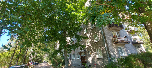 Продам трехкомнатную (3-комн.) квартиру, Варвары Петровой ул, 8А, Понтонный п