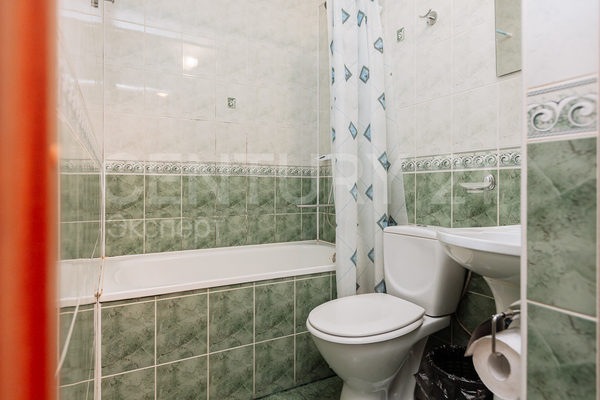 Продам коммерческое помещение 199,2 м2, Красная ул, 136 , Калининград г