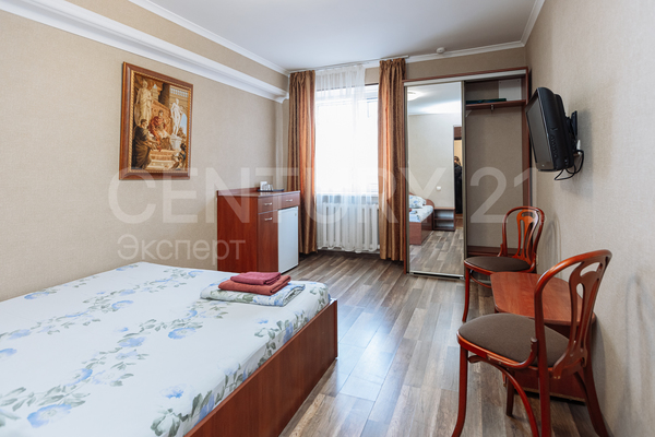 Продам коммерческое помещение 199,2 м2, Красная ул, 136 , Калининград г