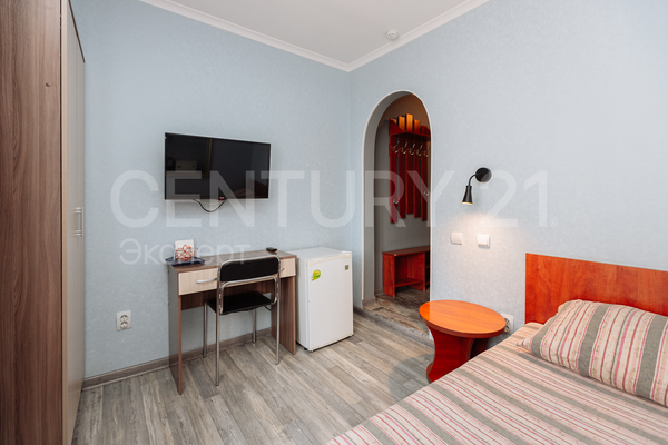 Продам коммерческое помещение 199,2 м2, Красная ул, 136 , Калининград г