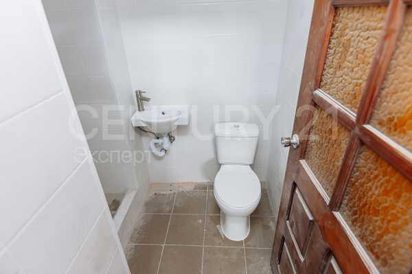 Продам коммерческое помещение 463 м2, Аллея смелых ул, 121 , Калининград г