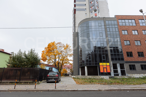 Продам коммерческое помещение 54,6 м2, Б.Хмельницкого ул, 50 , Калининград г