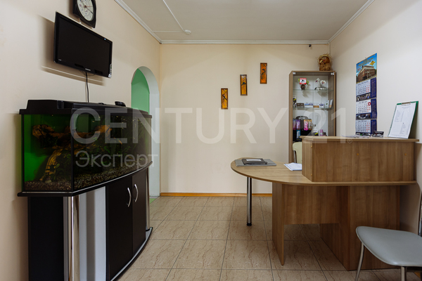 Продам коммерческое помещение 102 м2, У.Громовой ул, 123 , Калининград г