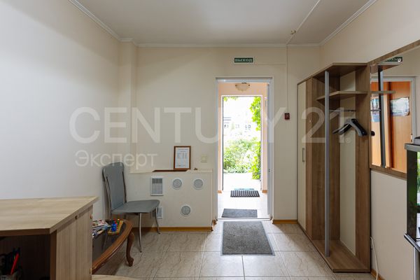 Продам коммерческое помещение 102 м2, У.Громовой ул, 123 , Калининград г