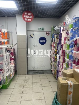 Сдам торговое помещение 300 м2, Энтузиастов пр-кт, 33к1, Санкт-Петербург г