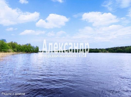 Продам двухкомнатную (2-комн.) квартиру, Новая ул, 2, Михалево п