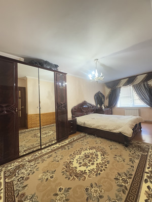 Продам трехкомнатную (3-комн.) квартиру, Ногмова ул, 6, Тырныауз г