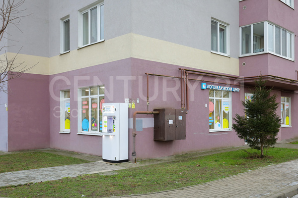 Продам коммерческое помещение 100,9 м2, В.Денисова ул, 18 , Калининград г