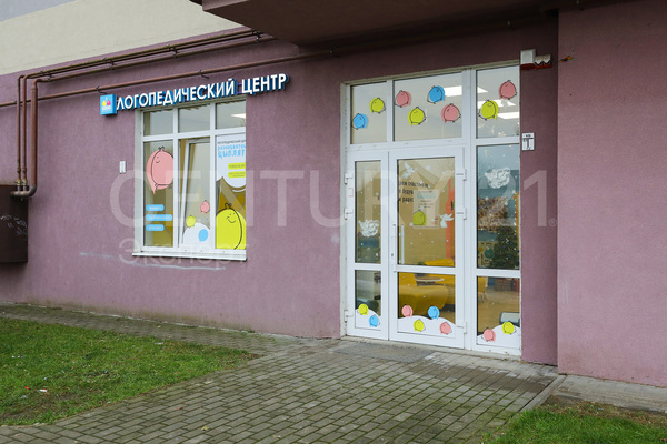 Продам коммерческое помещение 100,9 м2, В.Денисова ул, 18 , Калининград г