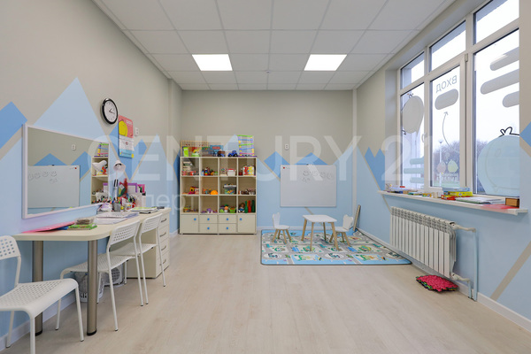 Продам коммерческое помещение 100,9 м2, В.Денисова ул, 18 , Калининград г