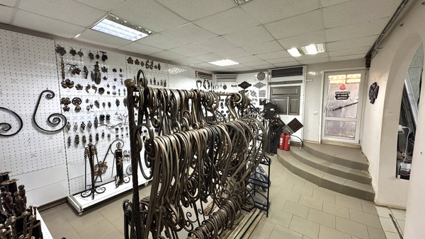 Продам торговое помещение 472,9 м2, Степная ул, 98, Волгодонск г