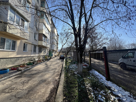 Продам однокомнатную (1-комн.) квартиру, Элеваторная ул, 8кА, Симферополь г