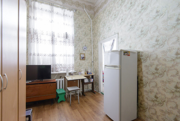 Продам двухкомнатную (2-комн.) квартиру, Ворошиловский пр-кт, 10а, Ростов-на-Дону г