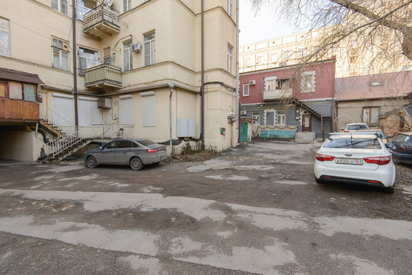 Продам двухкомнатную (2-комн.) квартиру, Ворошиловский пр-кт, 10а, Ростов-на-Дону г