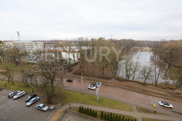 Продам многокомнатную квартиру, Мира пр-кт, 107 , Калининград г