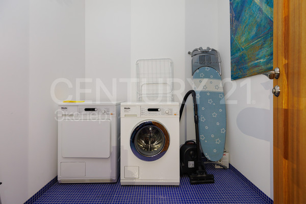 Продам многокомнатную квартиру, Мира пр-кт, 107 , Калининград г