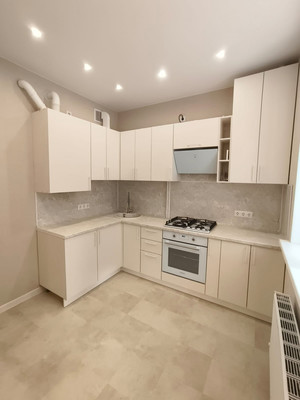 Продам двухкомнатную (2-комн.) квартиру, Крестьянская ул, 27к2, Анапа г