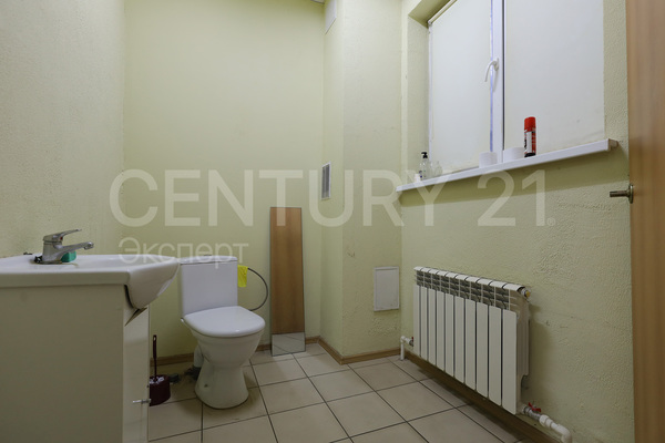 Продам коммерческое помещение 84,1 м2, Дрожжевая ул, 16 , Калининград г