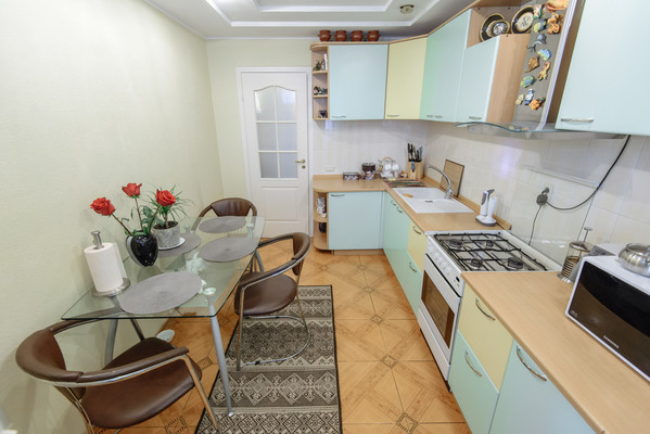 Продам трехкомнатную (3-комн.) квартиру, Зорге ул, 56, Ростов-на-Дону г