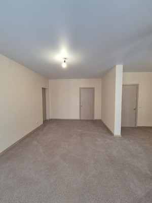 Продам двухкомнатную (2-комн.) квартиру, А.Матросова ул, 15к14, Троицкое с