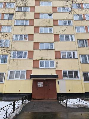 Продам трехкомнатную (3-комн.) квартиру, Маршала Захарова ул, 17к1, Санкт-Петербург г