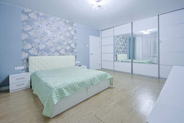 Продам трехкомнатную (3-комн.) квартиру, Новикова ул, 20, Наро-Фоминск г