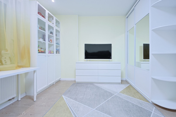 Продам трехкомнатную (3-комн.) квартиру, Новикова ул, 20, Наро-Фоминск г