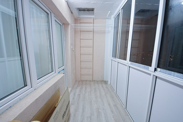 Продам трехкомнатную (3-комн.) квартиру, Новикова ул, 20, Наро-Фоминск г