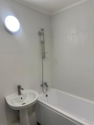 Продам двухкомнатную (2-комн.) квартиру, Константина Федина ул, 5, Москва г