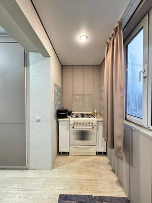 Продам трехкомнатную (3-комн.) квартиру, Байсултанова ул, 21, Нальчик г