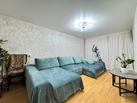 Продам трехкомнатную (3-комн.) квартиру, Байсултанова ул, 21, Нальчик г