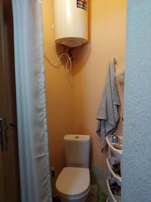 Продам двухкомнатную (2-комн.) квартиру, Ленина б-р, 8, Симферополь г
