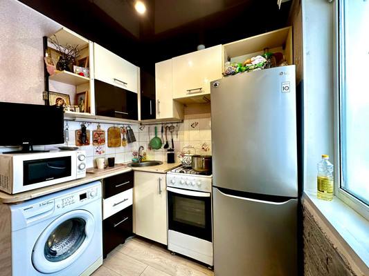 Продам трехкомнатную (3-комн.) квартиру, Пугачева ул, 14Б, Киров г
