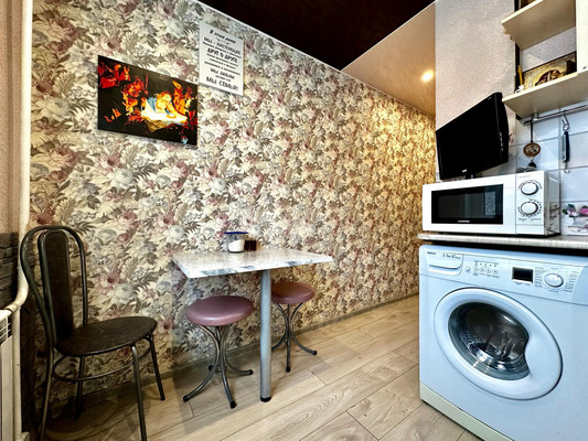 Продам трехкомнатную (3-комн.) квартиру, Пугачева ул, 14Б, Киров г