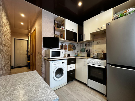 Продам трехкомнатную (3-комн.) квартиру, Пугачева ул, 14Б, Киров г