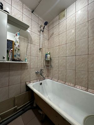 Продам трехкомнатную (3-комн.) квартиру, Пугачева ул, 14Б, Киров г