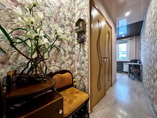 Продам трехкомнатную (3-комн.) квартиру, Пугачева ул, 14Б, Киров г