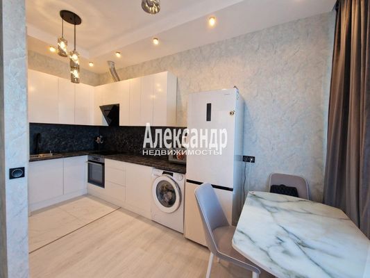 Продам однокомнатную (1-комн.) квартиру, Строителей пр-кт, 1к1, Кудрово г