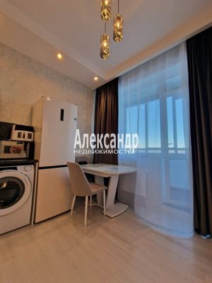 Продам однокомнатную (1-комн.) квартиру, Строителей пр-кт, 1к1, Кудрово г