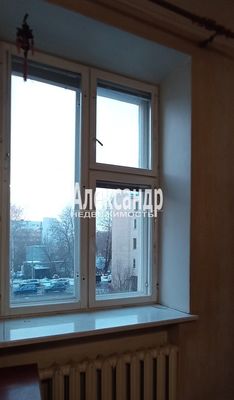 Продам трехкомнатную (3-комн.) квартиру, Саратовская ул, 29, Санкт-Петербург г