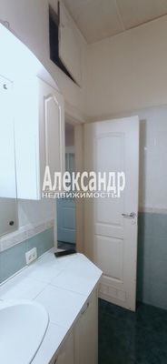 Продам трехкомнатную (3-комн.) квартиру, Саратовская ул, 29, Санкт-Петербург г