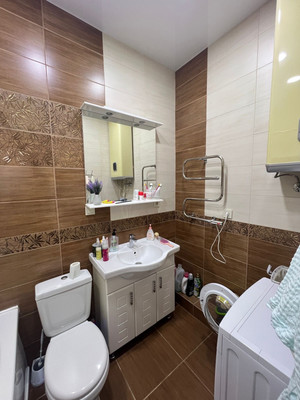 Продам трехкомнатную (3-комн.) квартиру, Загородная ул, 17б, Ялта г