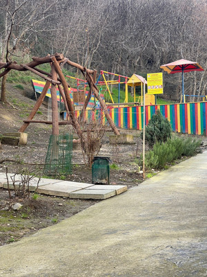 Продам трехкомнатную (3-комн.) квартиру, Загородная ул, 17б, Ялта г