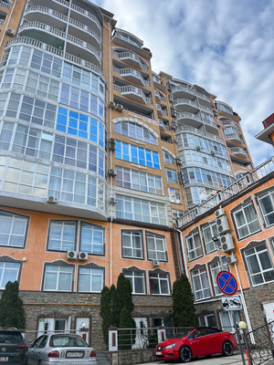 Продам трехкомнатную (3-комн.) квартиру, Загородная ул, 17б, Ялта г