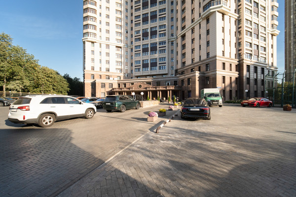 Продам многокомнатную квартиру, Давыдковская ул, 3, Москва г