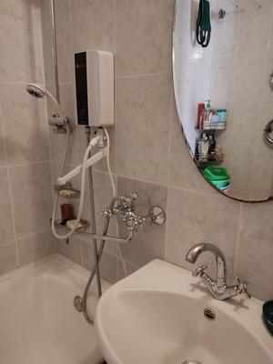 Продам двухкомнатную (2-комн.) квартиру, Малая Карпатская ул, 9к1, Санкт-Петербург г