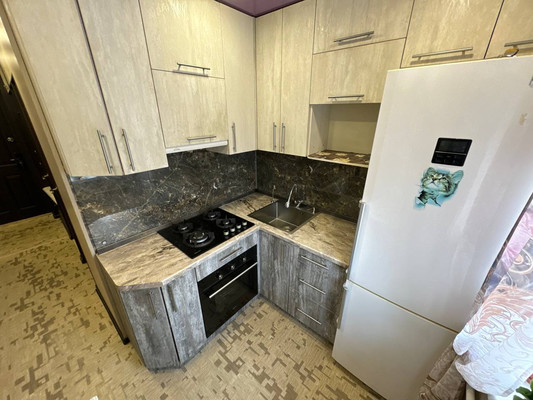 Продам трехкомнатную (3-комн.) квартиру, Интернациональный пр-кт, 29к2, Комсомольск-на-Амуре г